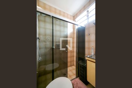 Casa à venda com 231m², 2 quartos e 2 vagasBanheiro da suíte