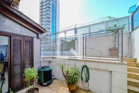 Apartamento à venda com 257m², 4 quartos e 2 vagasTerraço//Área Privativa