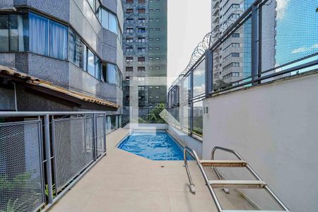 Apartamento à venda com 257m², 4 quartos e 2 vagasPiscina