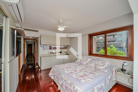 Apartamento à venda com 257m², 4 quartos e 2 vagasSuíte 1