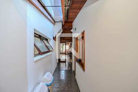 Apartamento à venda com 257m², 4 quartos e 2 vagasCorredor