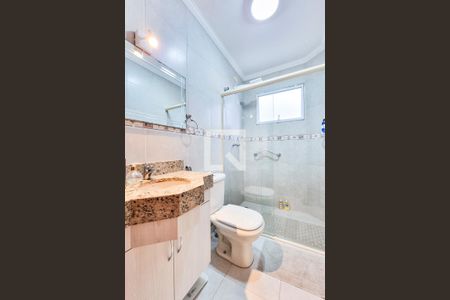 Casa de condomínio para alugar com 255m², 3 quartos e 4 vagas Casa de condomínio para alugar com 255m², 3 quartos e 4 vagasBanheiro da Suíte