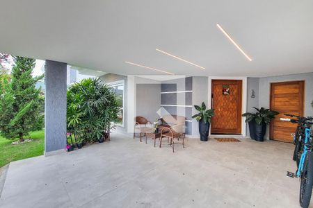 Casa de condomínio para alugar com 255m², 3 quartos e 4 vagas Casa de condomínio para alugar com 255m², 3 quartos e 4 vagasGaragem