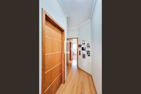Casa de condomínio para alugar com 255m², 3 quartos e 4 vagas Casa de condomínio para alugar com 255m², 3 quartos e 4 vagasCorredor