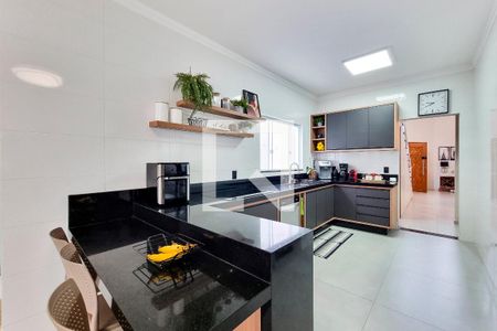 Casa de condomínio para alugar com 255m², 3 quartos e 4 vagas Casa de condomínio para alugar com 255m², 3 quartos e 4 vagasCozinha / Área de Serviço