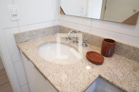 Banheiro de kitnet/studio à venda com 1 quarto, 26m² em Indianópolis, São Paulo