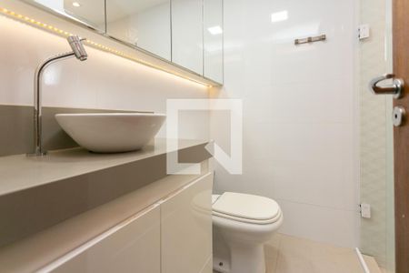Apartamento à venda com 52m², 2 quartos e 1 vaga Apartamento à venda com 52m², 2 quartos e 1 vagaBanheiro