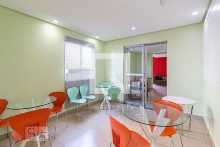 Apartamento para alugar com 62m², 2 quartos e 1 vaga Apartamento para alugar com 62m², 2 quartos e 1 vagaÁrea comum - Salão de festas