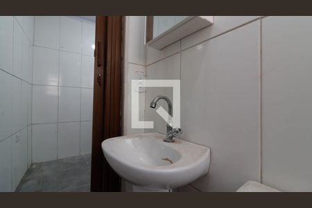 Casa para alugar com 80m², 2 quartos e sem vaga Casa para alugar com 80m², 2 quartos e sem vagaBanheiro