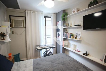 Apartamento à venda com 173m², 3 quartos e 2 vagas Apartamento à venda com 173m², 3 quartos e 2 vagasQuarto Suíte 1