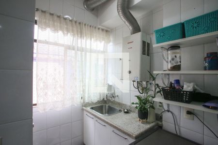 Apartamento à venda com 173m², 3 quartos e 2 vagas Apartamento à venda com 173m², 3 quartos e 2 vagasÁrea de Serviço