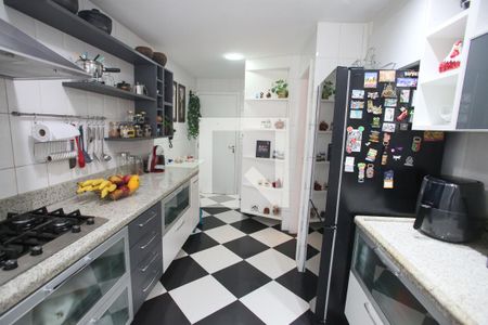 Apartamento à venda com 173m², 3 quartos e 2 vagas Apartamento à venda com 173m², 3 quartos e 2 vagasCozinha