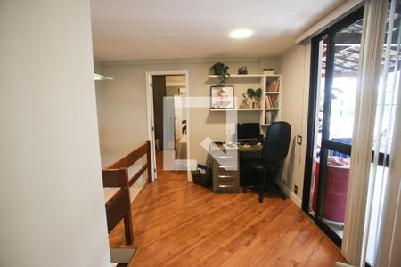 Apartamento à venda com 173m², 3 quartos e 2 vagas Apartamento à venda com 173m², 3 quartos e 2 vagasEscritório