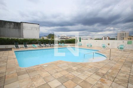 Apartamento à venda com 173m², 3 quartos e 2 vagas Apartamento à venda com 173m², 3 quartos e 2 vagasÁrea comum - Piscina