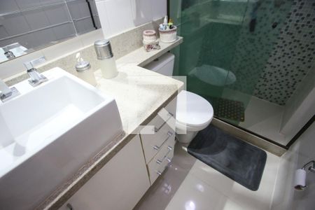 Apartamento à venda com 173m², 3 quartos e 2 vagas Apartamento à venda com 173m², 3 quartos e 2 vagasBanheiro da Suíte 2