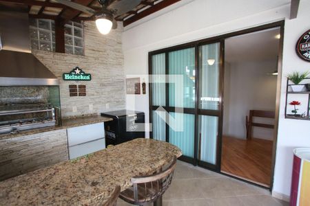 Apartamento à venda com 173m², 3 quartos e 2 vagas Apartamento à venda com 173m², 3 quartos e 2 vagasChurrasqueira do Terraço