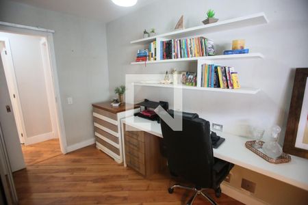 Apartamento à venda com 173m², 3 quartos e 2 vagas Apartamento à venda com 173m², 3 quartos e 2 vagasQuarto 2