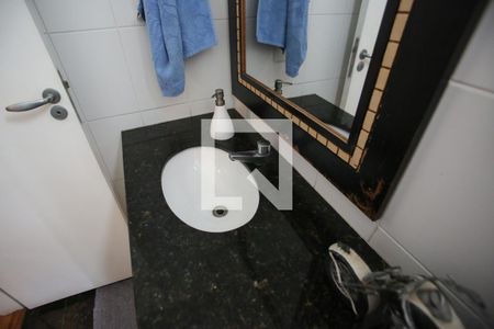 Apartamento à venda com 173m², 3 quartos e 2 vagas Apartamento à venda com 173m², 3 quartos e 2 vagasLavabo