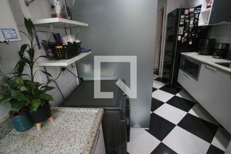 Apartamento à venda com 173m², 3 quartos e 2 vagas Apartamento à venda com 173m², 3 quartos e 2 vagasÁrea de Serviço