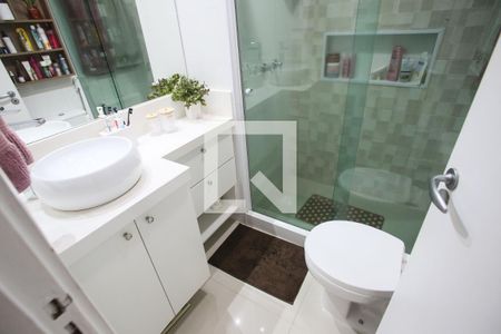 Apartamento à venda com 173m², 3 quartos e 2 vagas Apartamento à venda com 173m², 3 quartos e 2 vagasBanheiro da Suíte 1