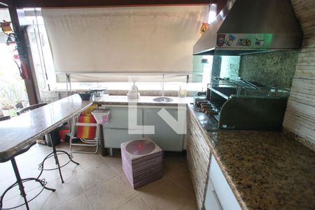 Apartamento à venda com 173m², 3 quartos e 2 vagas Apartamento à venda com 173m², 3 quartos e 2 vagasChurrasqueira do Terraço