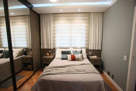 Apartamento à venda com 173m², 3 quartos e 2 vagas Apartamento à venda com 173m², 3 quartos e 2 vagasQuarto Suíte 2