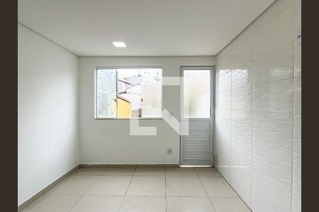 Casa à venda com 127m², 2 quartos e 3 vagas Casa à venda com 127m², 2 quartos e 3 vagasCozinha