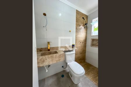 Casa à venda com 127m², 2 quartos e 3 vagas Casa à venda com 127m², 2 quartos e 3 vagasBanheiro da Suíte 1