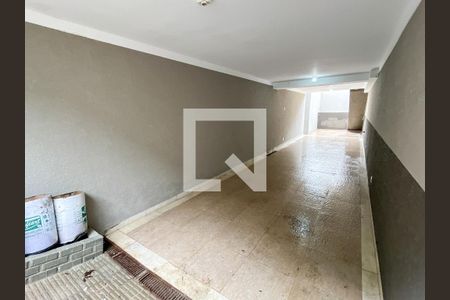 Casa à venda com 127m², 2 quartos e 3 vagas Casa à venda com 127m², 2 quartos e 3 vagasGaragem