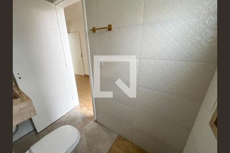 Casa à venda com 127m², 2 quartos e 3 vagas Casa à venda com 127m², 2 quartos e 3 vagasBanheiro da Suíte 2
