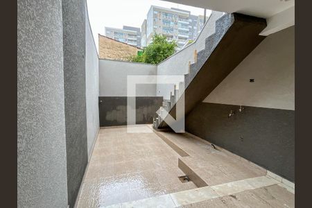 Casa à venda com 127m², 2 quartos e 3 vagas Casa à venda com 127m², 2 quartos e 3 vagasQuintal