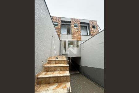 Casa à venda com 127m², 2 quartos e 3 vagas Casa à venda com 127m², 2 quartos e 3 vagasFachada interna