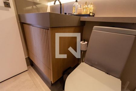 Apartamento à venda com 70m², 2 quartos e 1 vaga Apartamento à venda com 70m², 2 quartos e 1 vagaBanheiro