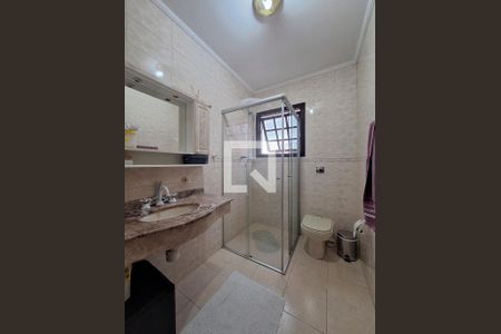 Casa à venda com 166m², 3 quartos e 2 vagasBanheiro