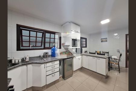 Casa à venda com 166m², 3 quartos e 2 vagasCozinha