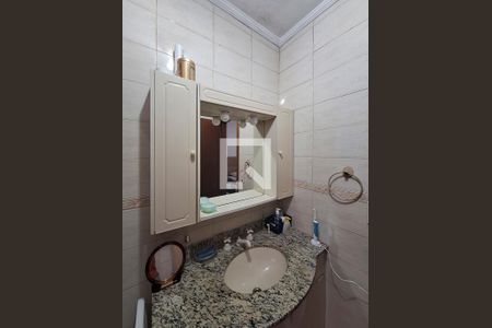 Casa à venda com 166m², 3 quartos e 2 vagasBanheiro Quarto 1