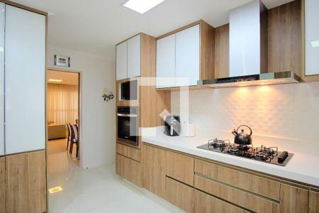 Apartamento à venda com 127m², 3 quartos e 3 vagasCozinha e Área de Serviço