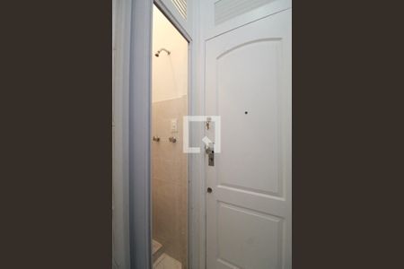 Apartamento à venda com 140m², 3 quartos e 1 vaga Apartamento à venda com 140m², 3 quartos e 1 vagaBanheiro da Área de serviço