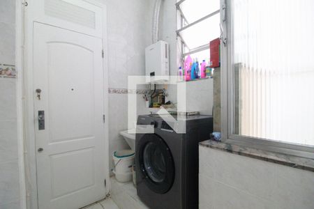 Apartamento à venda com 140m², 3 quartos e 1 vaga Apartamento à venda com 140m², 3 quartos e 1 vagaÁrea de serviço