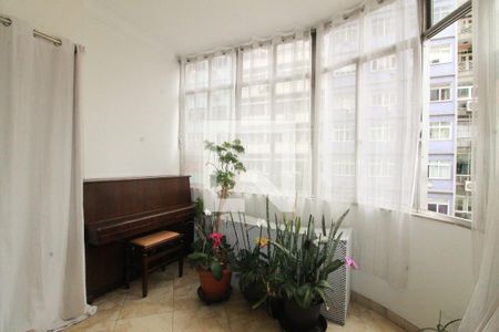 Apartamento à venda com 140m², 3 quartos e 1 vaga Apartamento à venda com 140m², 3 quartos e 1 vagaSala