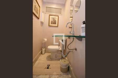 Apartamento para alugar com 190m², 3 quartos e 3 vagasLavabo