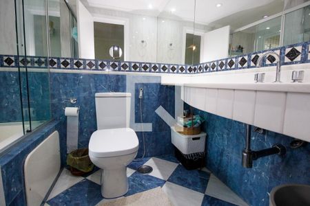 Apartamento para alugar com 190m², 3 quartos e 3 vagasBanheiro da Suíte 1