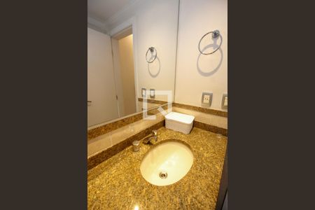 Apartamento para alugar com 190m², 3 quartos e 3 vagasBanheiro da Suíte 2