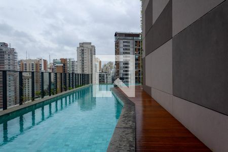 Studio para alugar com 25m², 1 quarto e sem vaga Studio para alugar com 25m², 1 quarto e sem vagaÁrea comum - Piscina