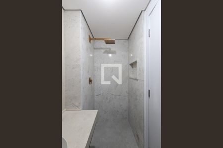 Apartamento à venda com 325m², 4 quartos e 4 vagas Apartamento à venda com 325m², 4 quartos e 4 vagasBanheiro da suíte 3