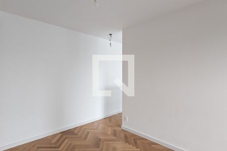 Apartamento à venda com 325m², 4 quartos e 4 vagas Apartamento à venda com 325m², 4 quartos e 4 vagasSala íntima