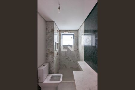 Apartamento à venda com 325m², 4 quartos e 4 vagas Apartamento à venda com 325m², 4 quartos e 4 vagasBanheiro 2 da suíte 4