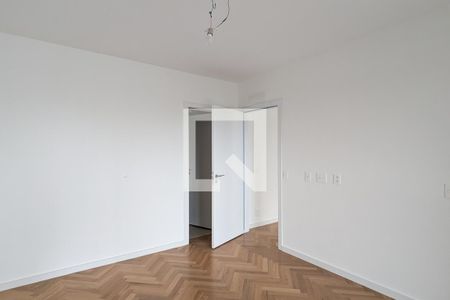 Apartamento à venda com 325m², 4 quartos e 4 vagas Apartamento à venda com 325m², 4 quartos e 4 vagasQuarto da suíte 3