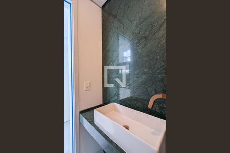 Apartamento à venda com 325m², 4 quartos e 4 vagas Apartamento à venda com 325m², 4 quartos e 4 vagasLavabo