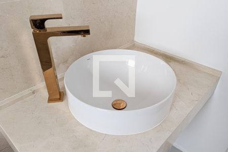 Apartamento à venda com 325m², 4 quartos e 4 vagas Apartamento à venda com 325m², 4 quartos e 4 vagasBanheiro da suíte 2